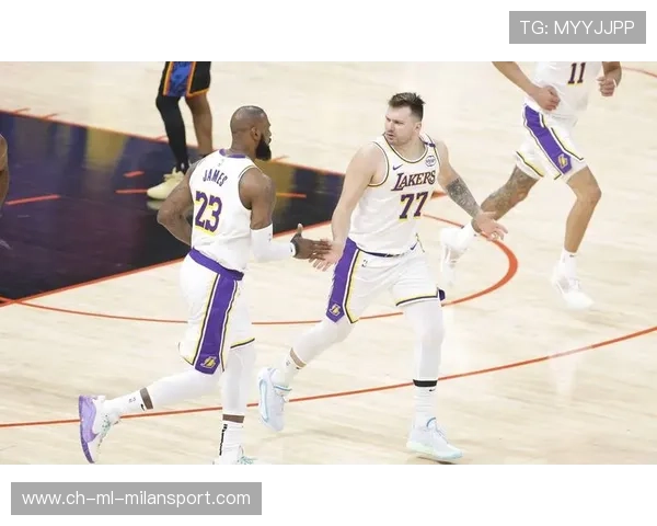 东契奇轰三双难挡湖人三连胜四大球员合力助球队升至西部第三 东契奇轰三双难挡湖人三连胜四大球员合力助球队升至西部第三