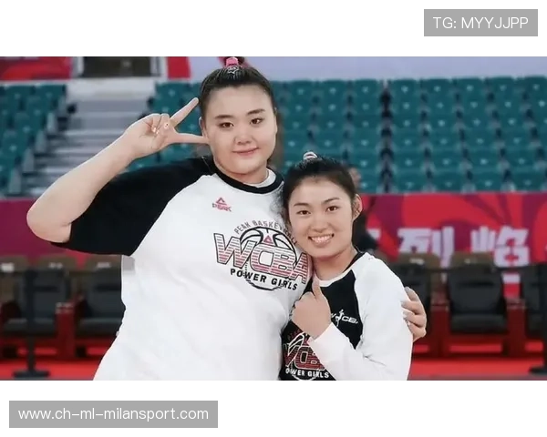 刘禹彤+李缘加盟四川女篮,冠军还跑得掉? 刘禹彤+李缘加盟四川女篮,冠军还跑得掉?